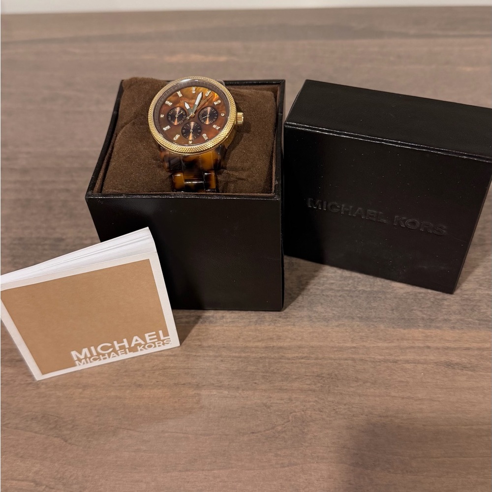 Michael Kors Tortoiseshell and Gold Timepiece - Picture 4 of 4